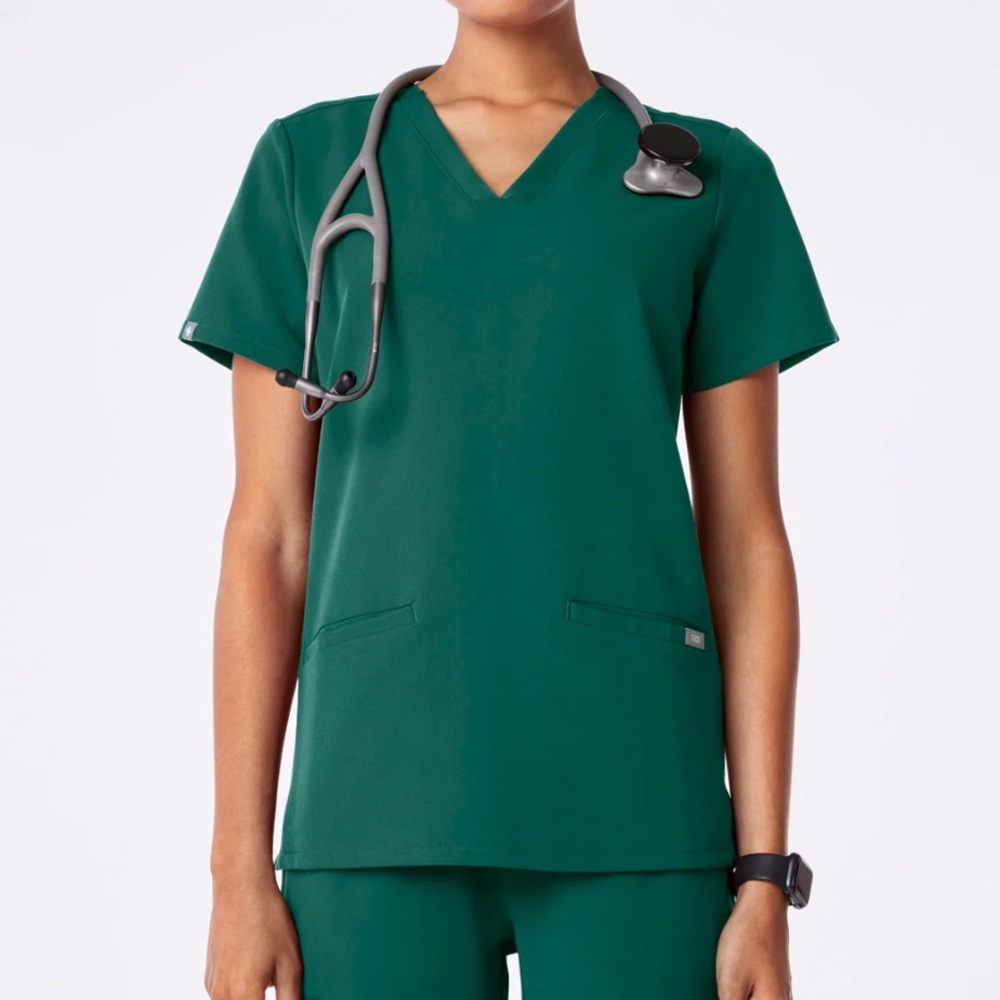 Figs Casma three pocket Scrub Top